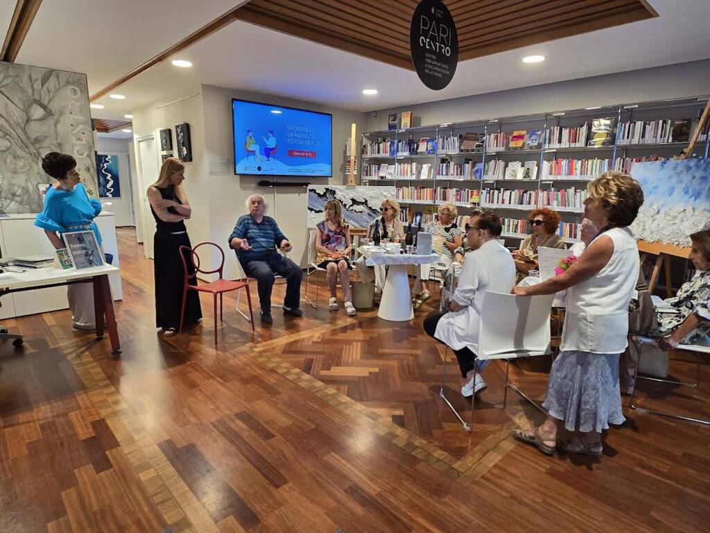 Mostra Centro Pari Opportunità